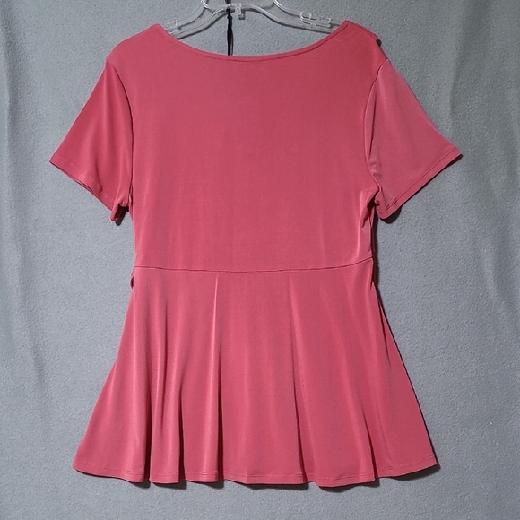 TORRID Pink Short Sleeve Surplice Neckline Wrap Blouse - Size 1 (US size 1X) - Picture 8 of 13